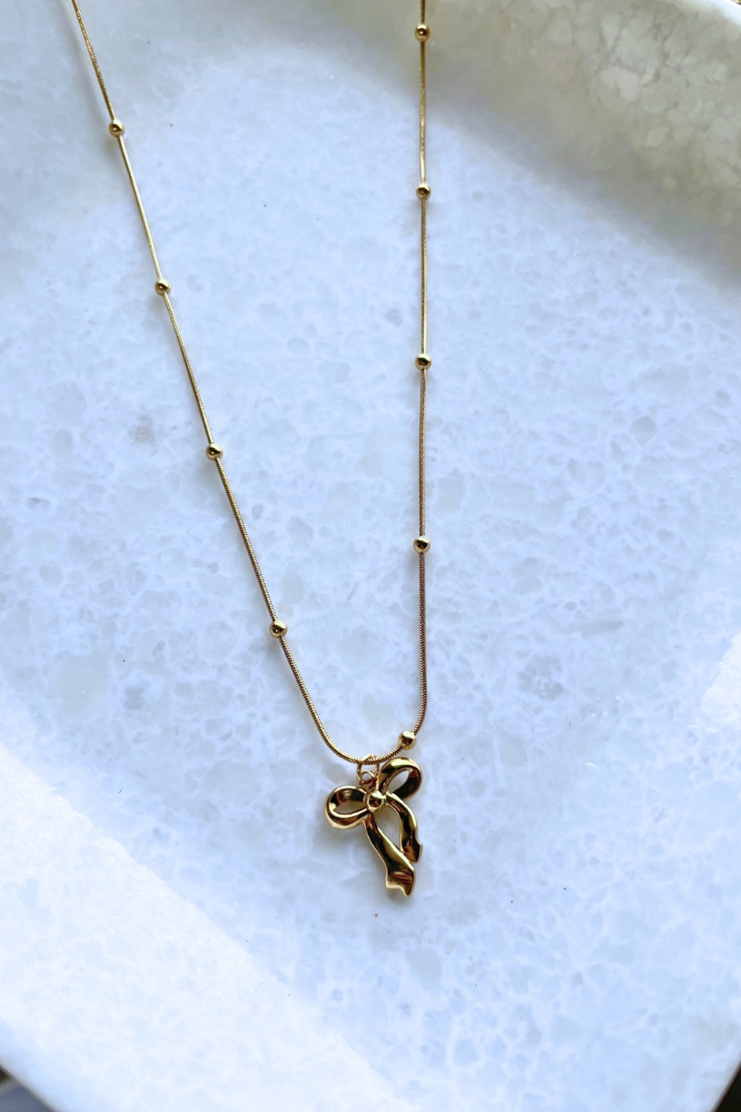 Grace Bow Necklace