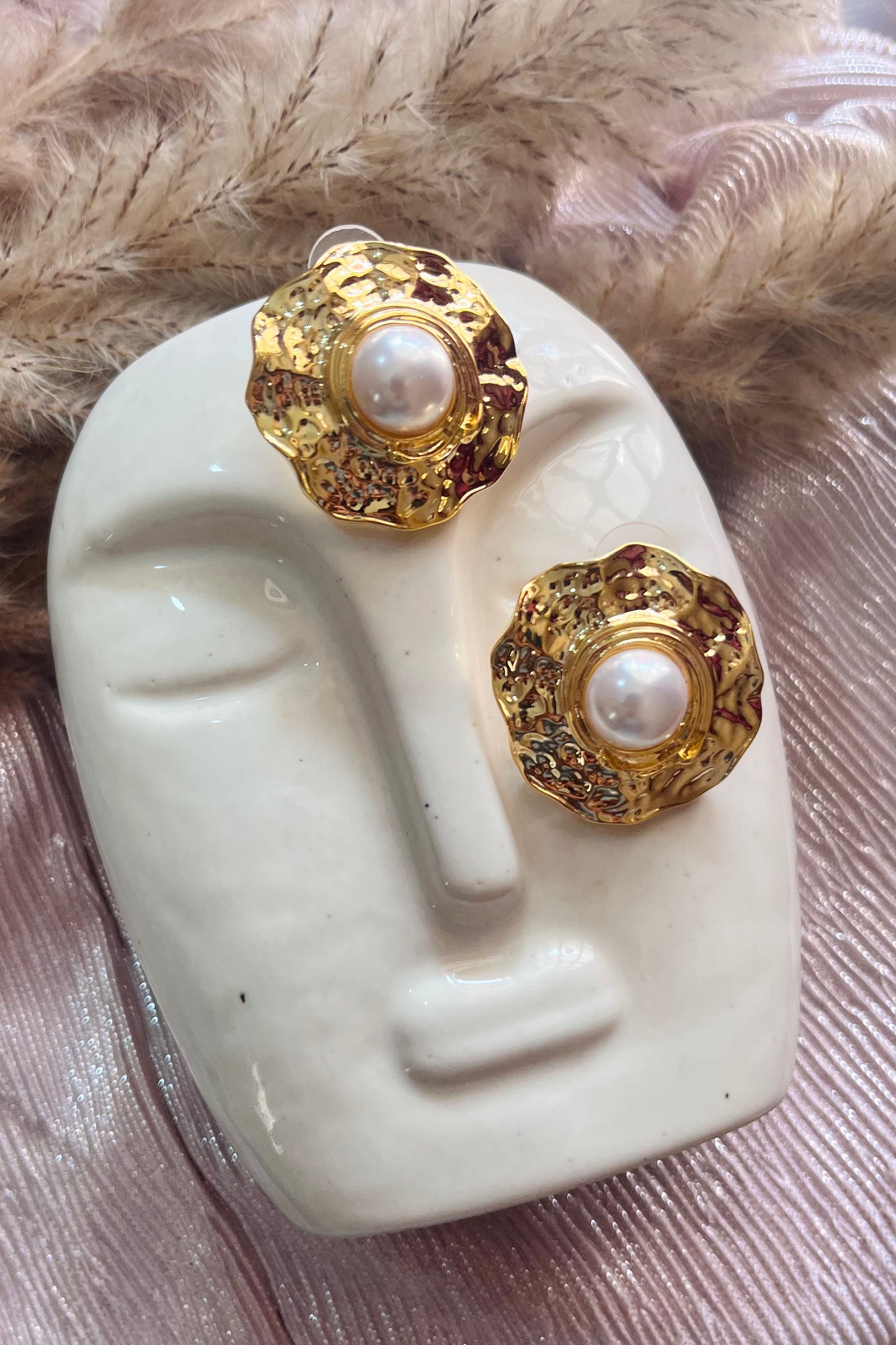 Serene Pearl Stud Earrings