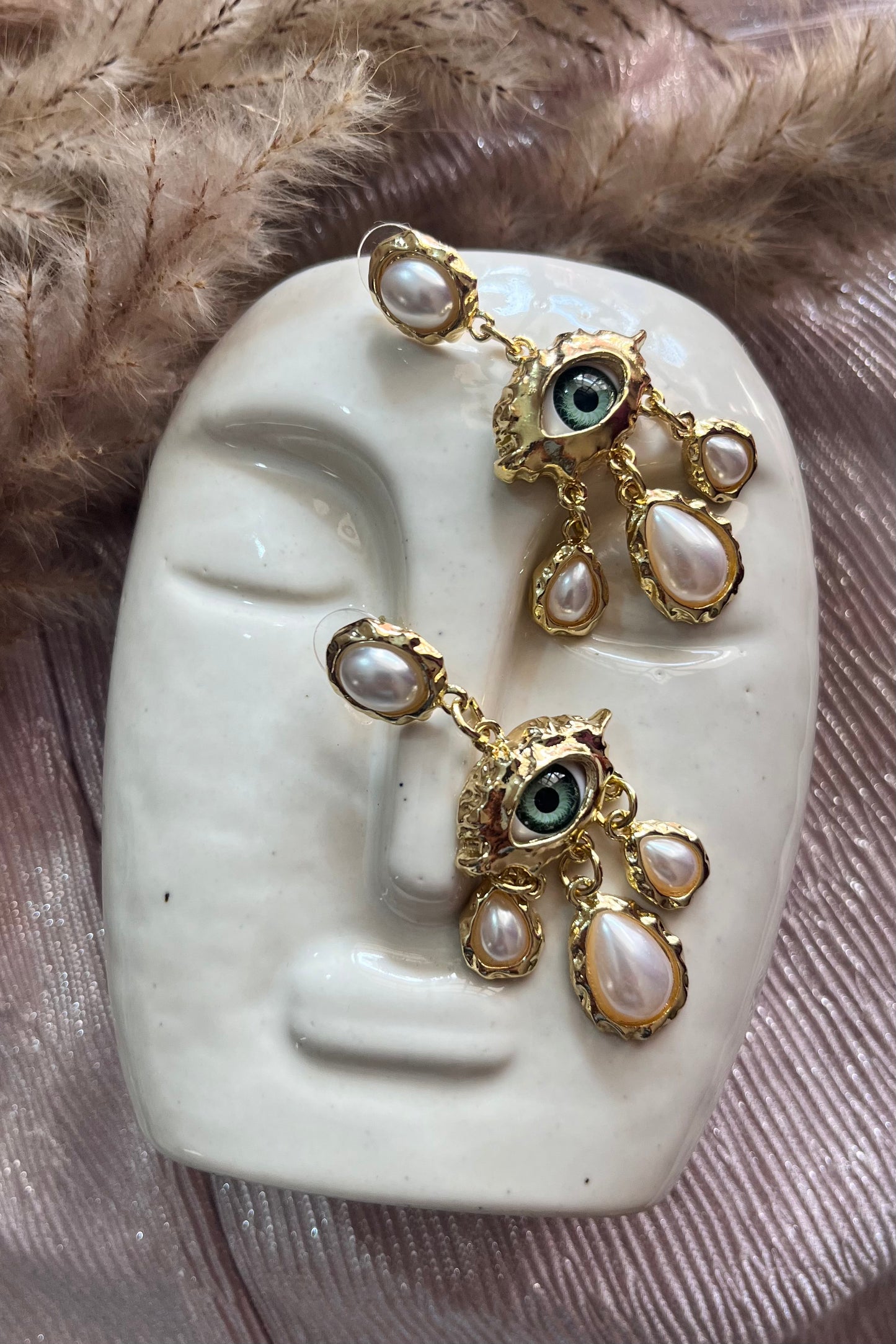 Eye Of Grace Earrings