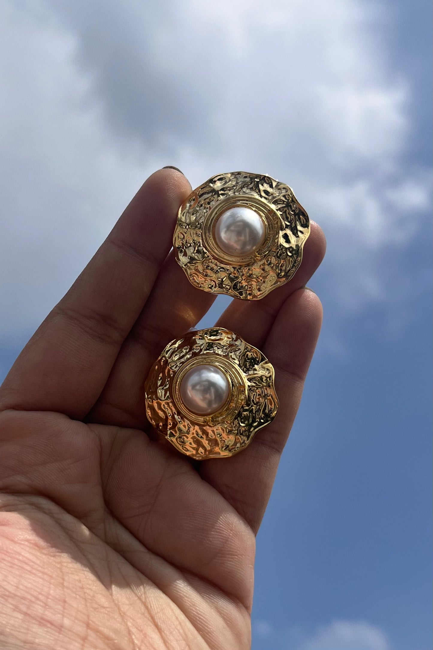 Serene Pearl Stud Earrings