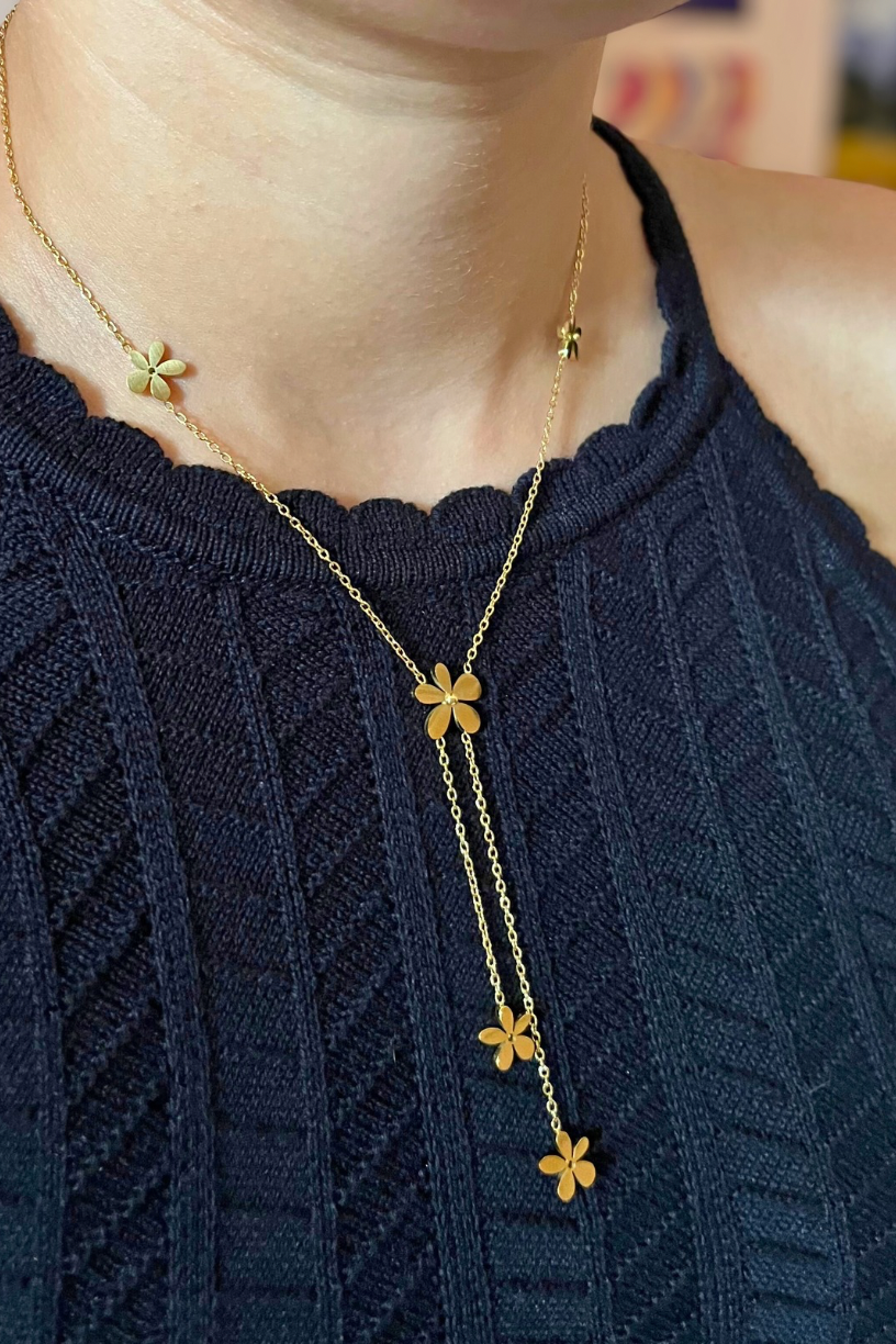 Daisy Drift Necklace