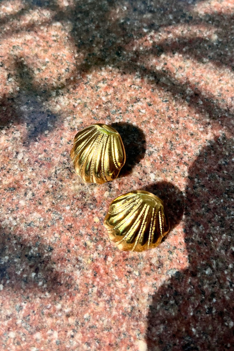 Shellbound Studs