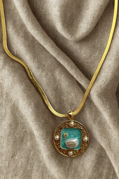 Pearl Muse Necklace