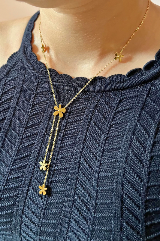 Daisy Drift Necklace
