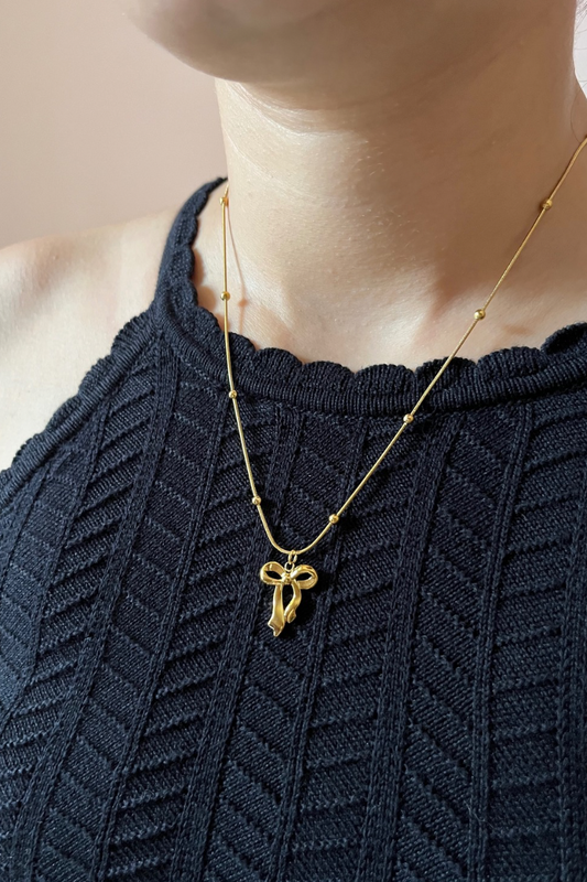 Grace Bow Necklace