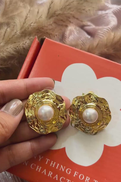 Serene Pearl Stud Earrings